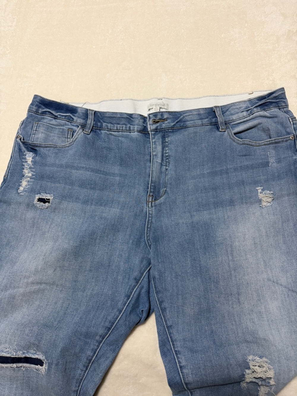 Capri Jeans in Faded Blue with Distressed Accents size 22